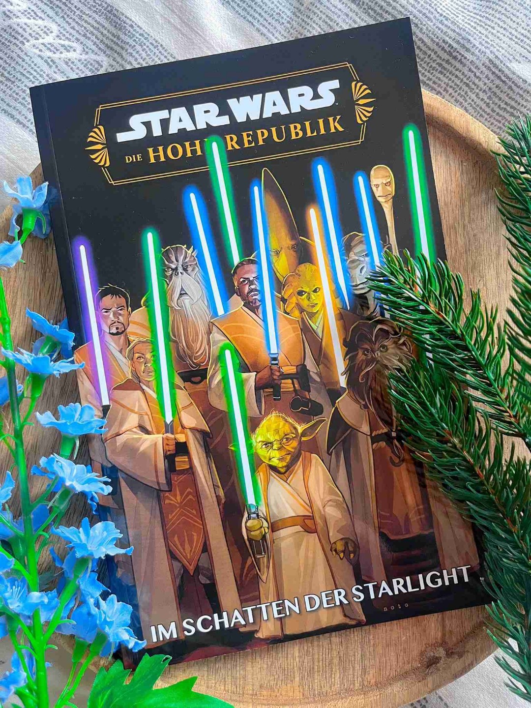 Review ⭐⭐⭐⭐⭐
Die Hohe Republik: Im Schatten der Starlight