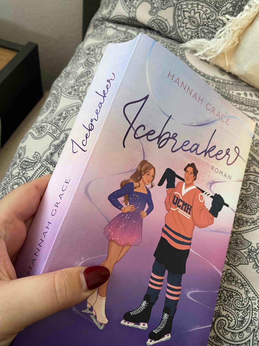 Mega Geschichte. Es hat etwas romantisches, sexuelles, sportliches und familiäres.
Es packt perfekt das feeling einer amerikanischen Schule. Schon sehr schön geschrieben.