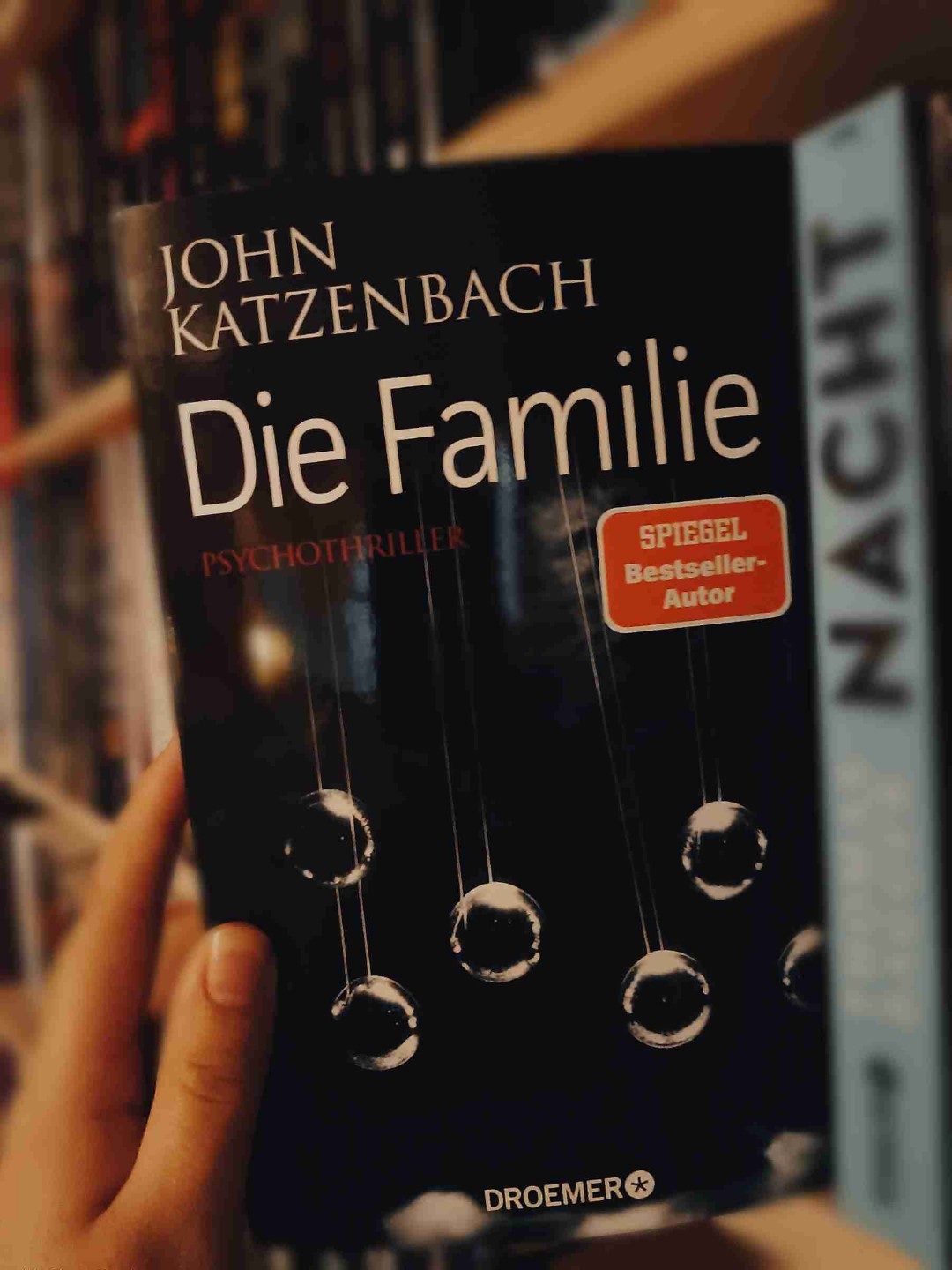 Ein tolles Buch, es ist sehr spannend und aufregend geschrieben, finde ich einfach toll.
