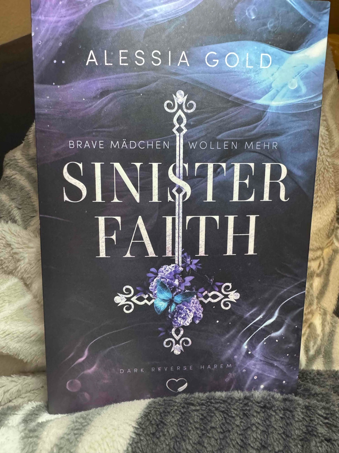„Sinister Faith - Brave Mädchen wollen mehr!“ von Alessia Gold (Band 5.) 📚❤️‍🔥🥰😘