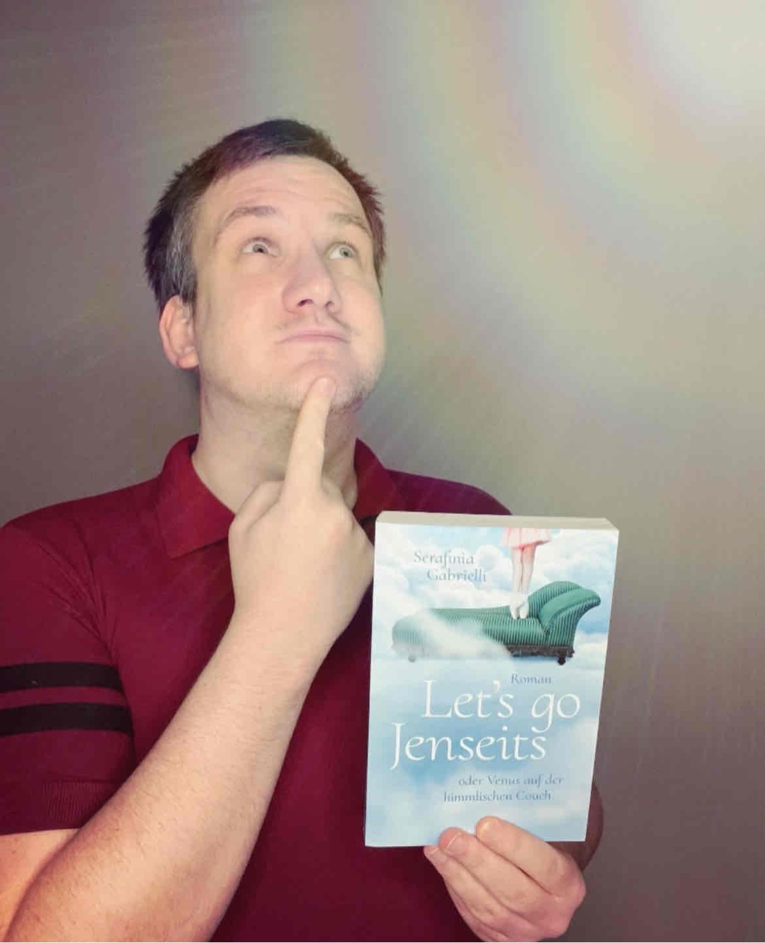 „Let’s go Jenseits“ ist eine herrlich amüsante, tiefgründige und originelle Geschichte, die sowohl zum Lachen als auch zum Nachdenken anregt.