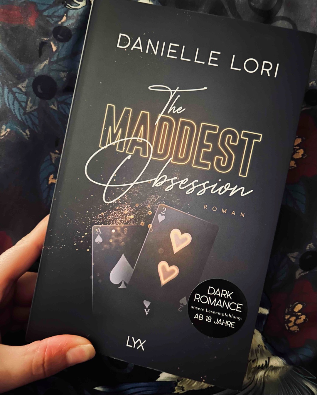 […] Liebe ist eine Obsession. Manche würde sagen… die verrückteste Obsession.❤️