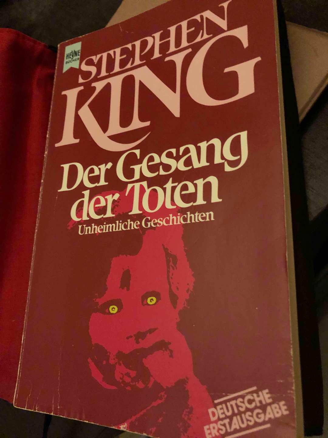 Einige der Geschichten ähneln sich stark. Zudem konnten mich die meisten nicht so richtig überzeugen.
