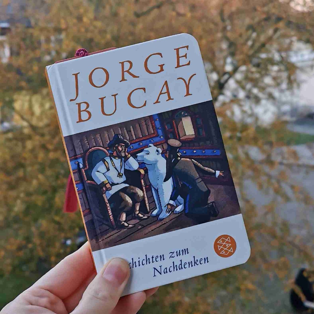 Ein schönes Buch mit inspirierenden Kurzgeschichten.
Die meisten Geschichten gehen nur über 3 bis 4 Seiten, sodass man auch unterwegs eines der kurzen Kapitel schafft.