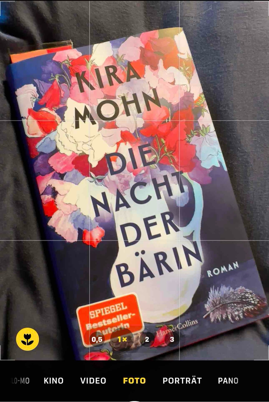Ein packendes Buch und bildgewaltige Erzählung zu häuslicher sowie sexualisierter Gewalt. Tolles Cover und gute Sprachgestaltung!  Lest dieses Buch, wenn ihr euch den Themen gewachsen fühlt. 