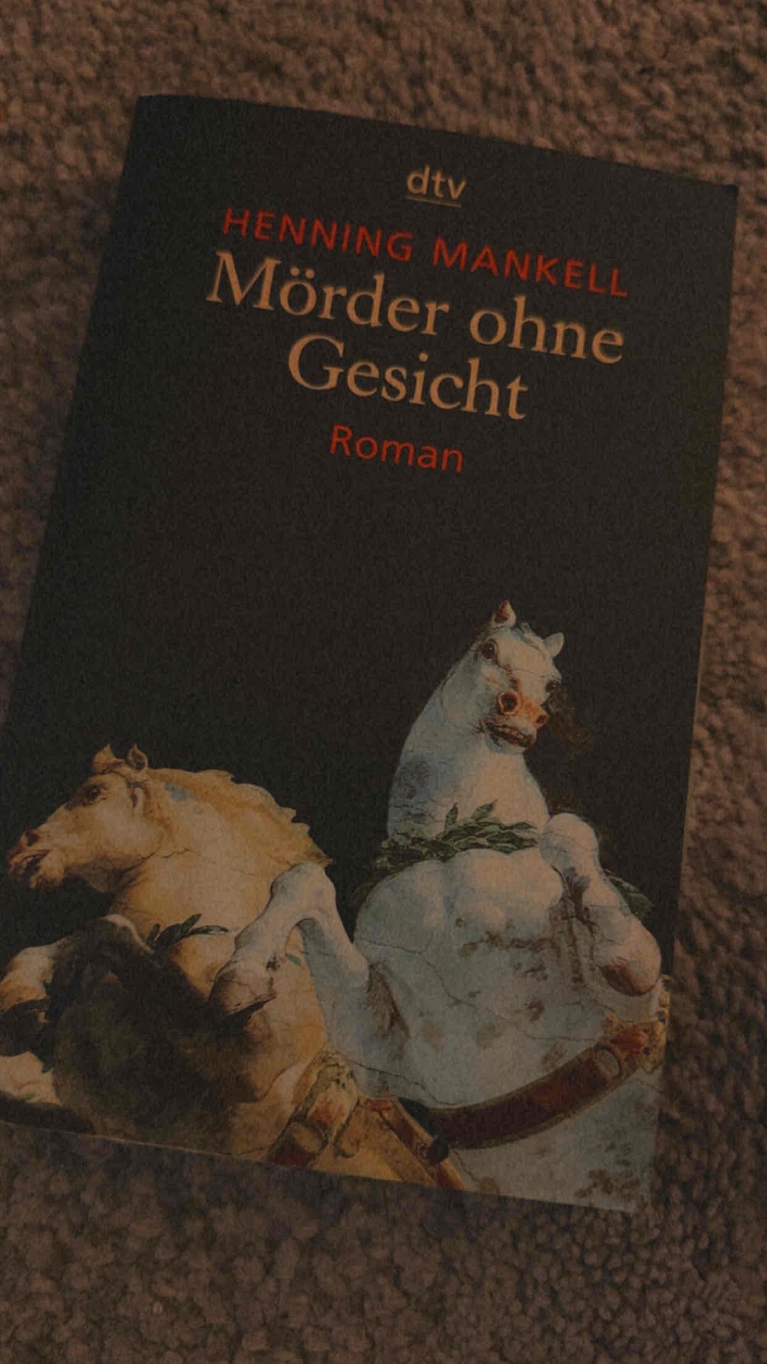 Entspannte Krimi-Geschichte für zwischendurch..man sollte nicht mit zu viel Erwartung an das Buch gehen.