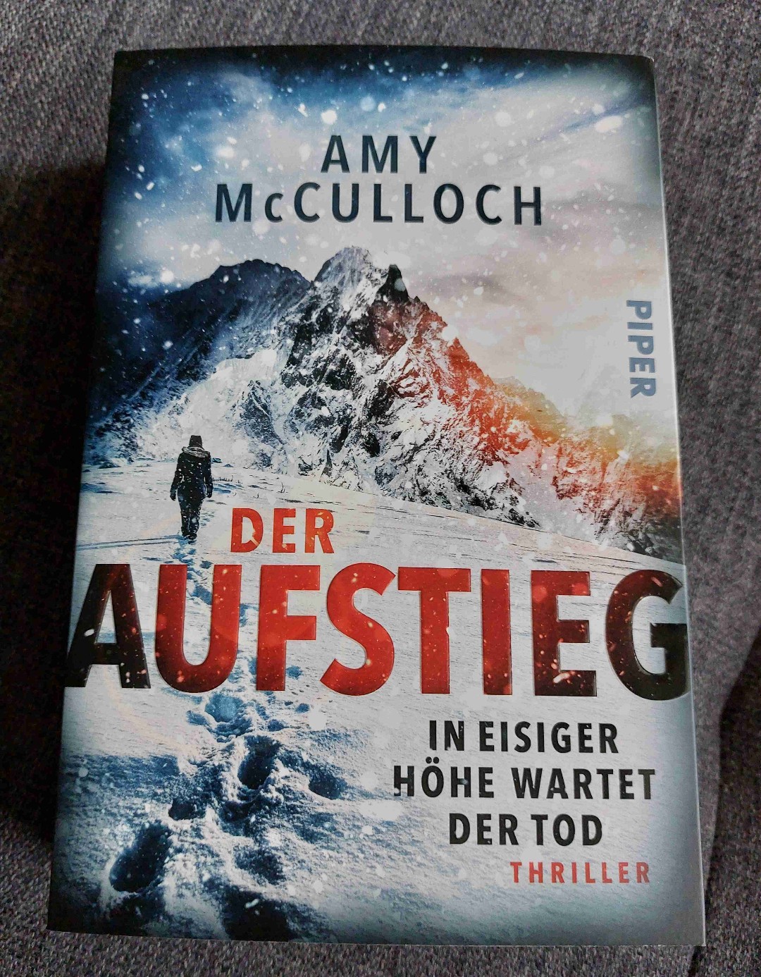 Spannender Thriller in eisiger Kälte....nur ein paar Charaktere haben mir persönlich nicht gefallen....ansonsten sehr gut 👍🏼