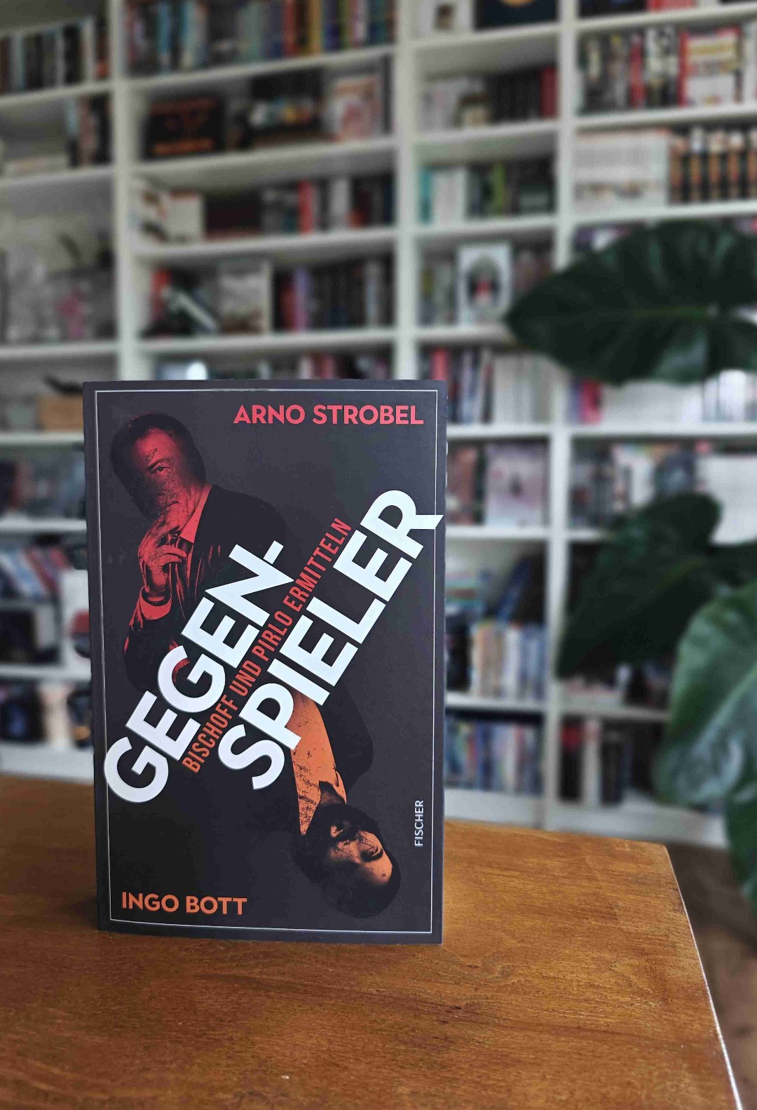 Gegenspieler: Bischoff und Pirlo ermitteln