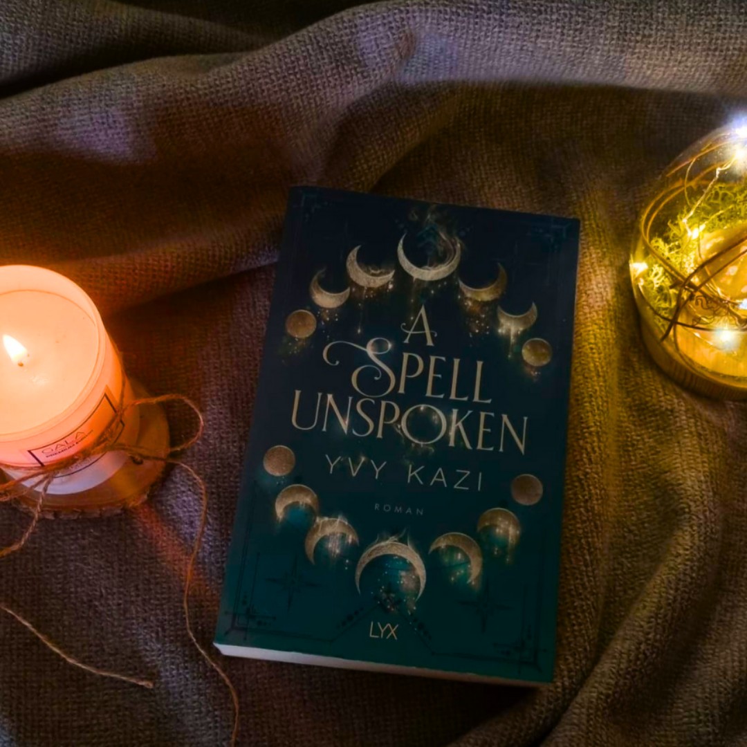 Rezension-A spell unspoken 🧹🧙‍♀️🗽
4/5☆
1,5🌶
