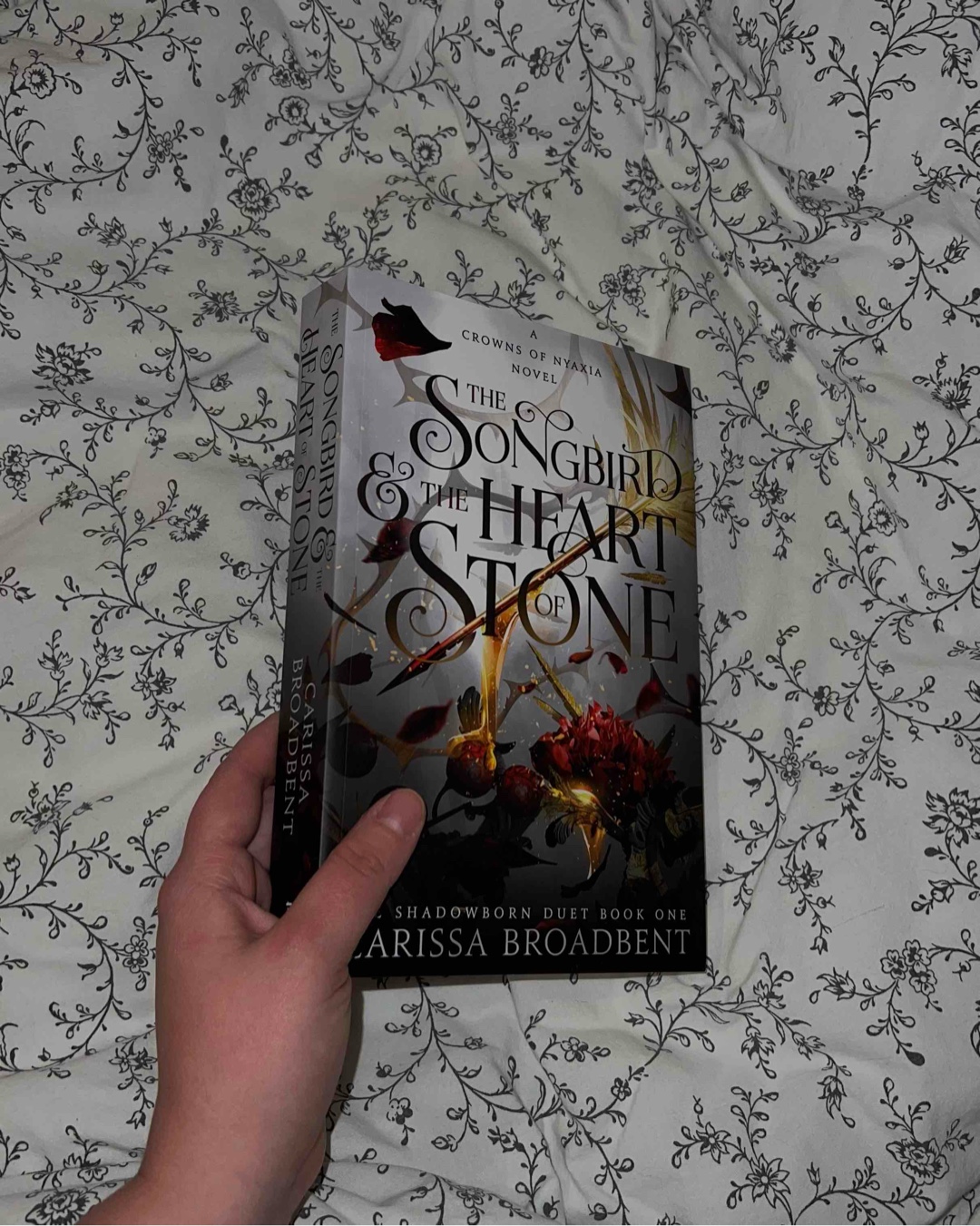 THIS BOOK RIPPED MY HEART OUT 😭😭