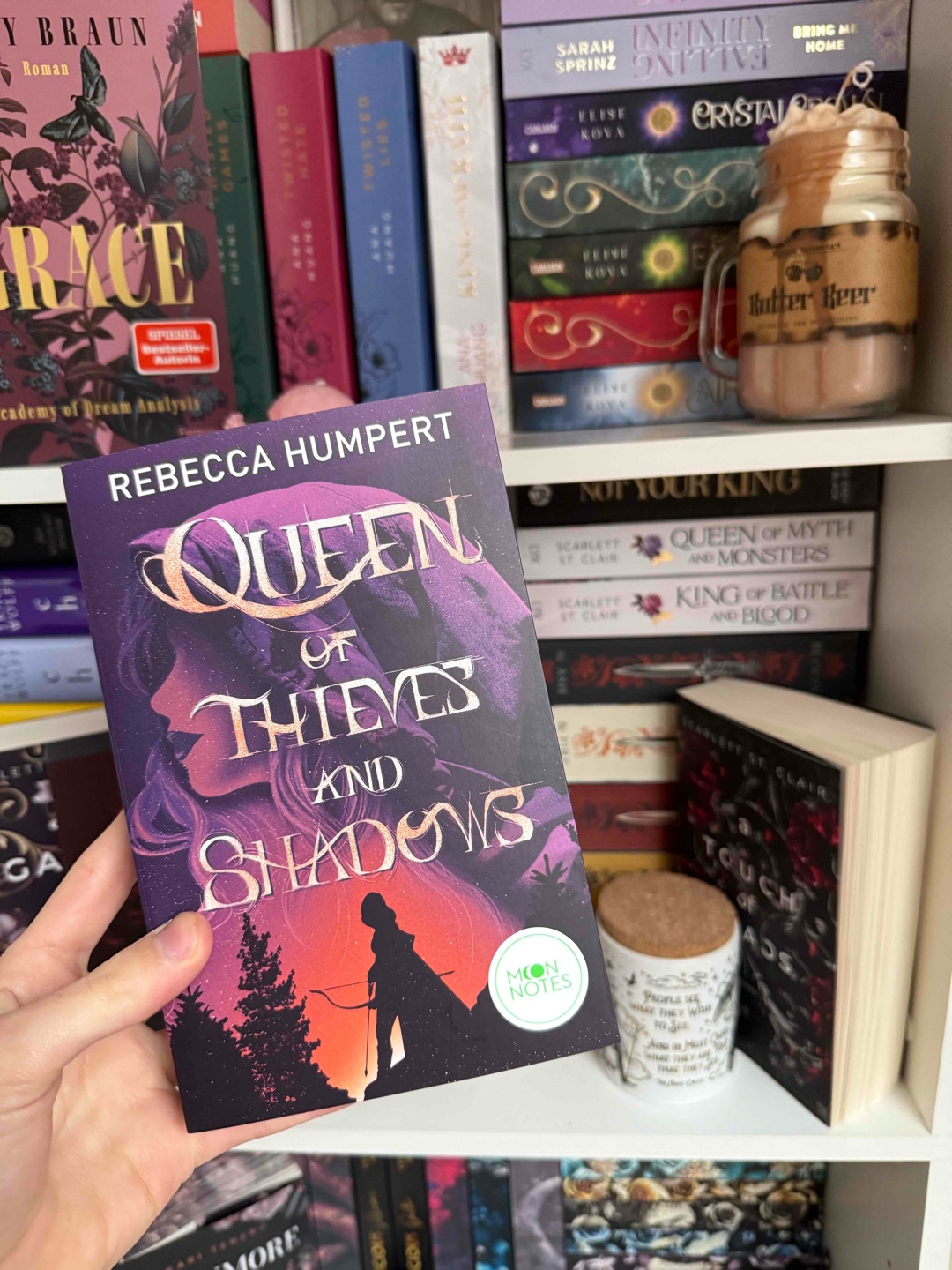Queen of Thievs and Shadows 👤