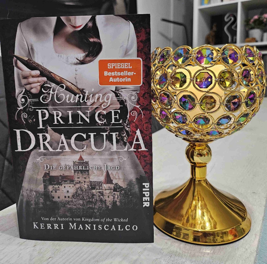 ☆Spannendes und Düsteres Buch☆