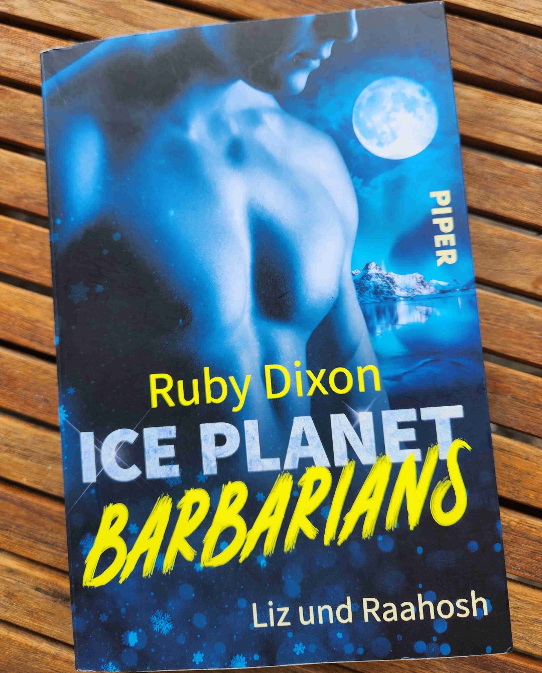 4,5 🌟 💙❄️👽 lächerlich und kitschig im besten Sinne...