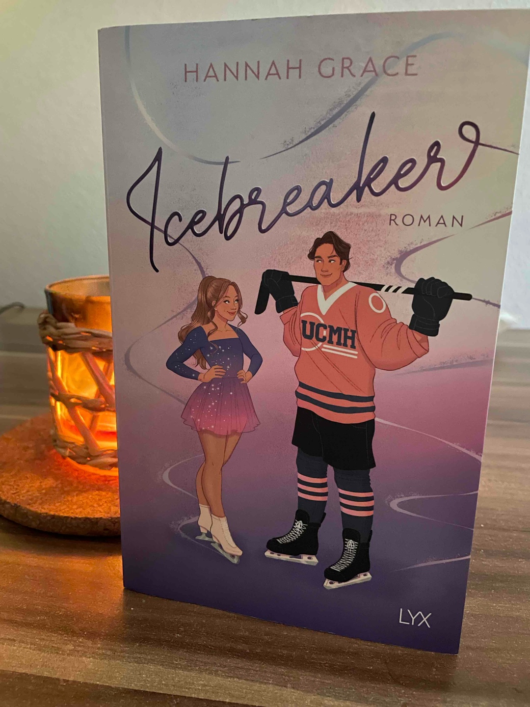 Emotional, lustig und (ein wenig zu) spicy - Bitte frühestens mit 16 Jahren lesen (lassen)!