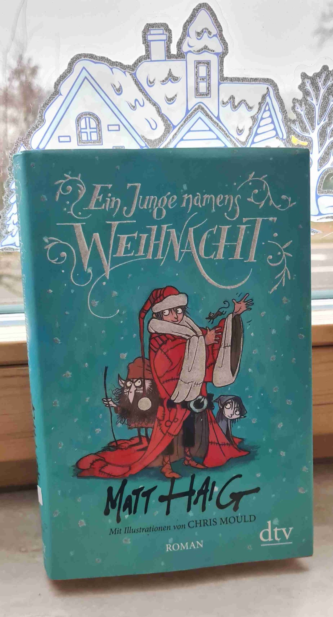 Wenn du an Wunder glaubst und nichts gegen fantastische Wesen hast, dann bist du hier richtig. Lies die erste Seite von dem Buch und entscheide dann, ob es das richtige für dich ist. 😊