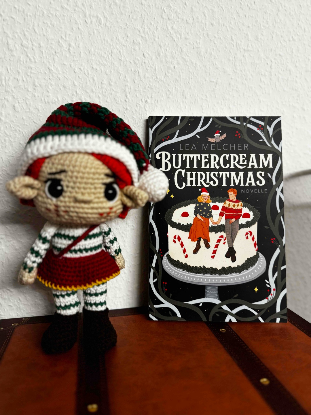 Ein zuckersüßes Weihnachtsbüchlein - als süße ergänzung zu Buttercream Witch und Buttercream Magic. Was Maus wohl zu Weihnachten anstellen wird 🥰😉