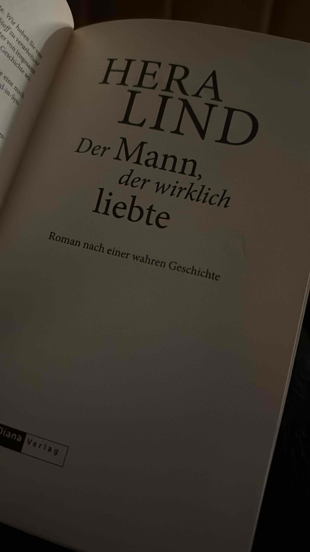 Glaube, Liebe, Hoffnung
Dieses Buch war sehr spannend….Das Ende leider überraschend und plötzlich war das Buch zuende ..
Es gibt noch ein zweites Buch-Fortsetzung
