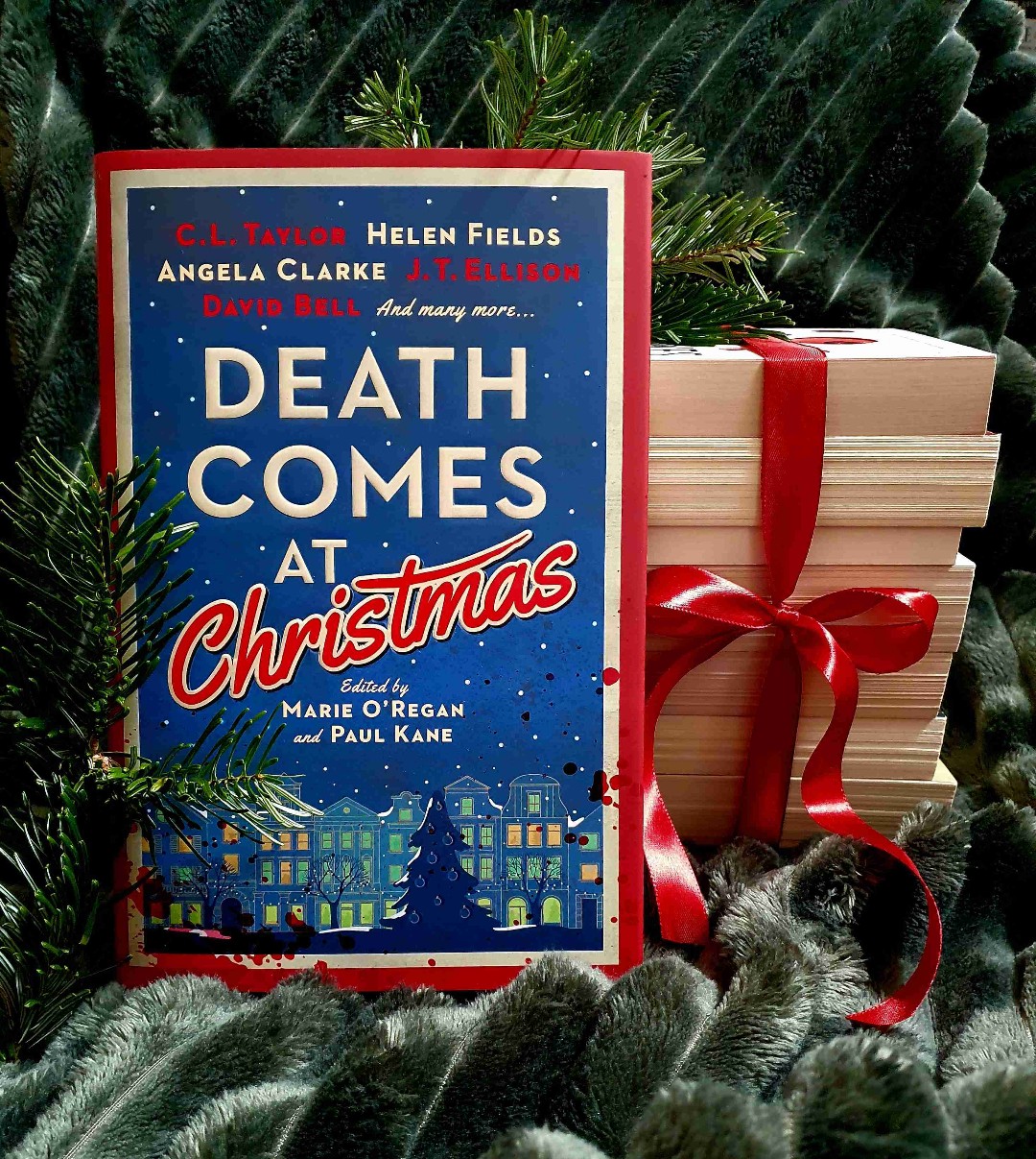 Hier ist Tod in jeder Geschichte enthalten 🔪🎄