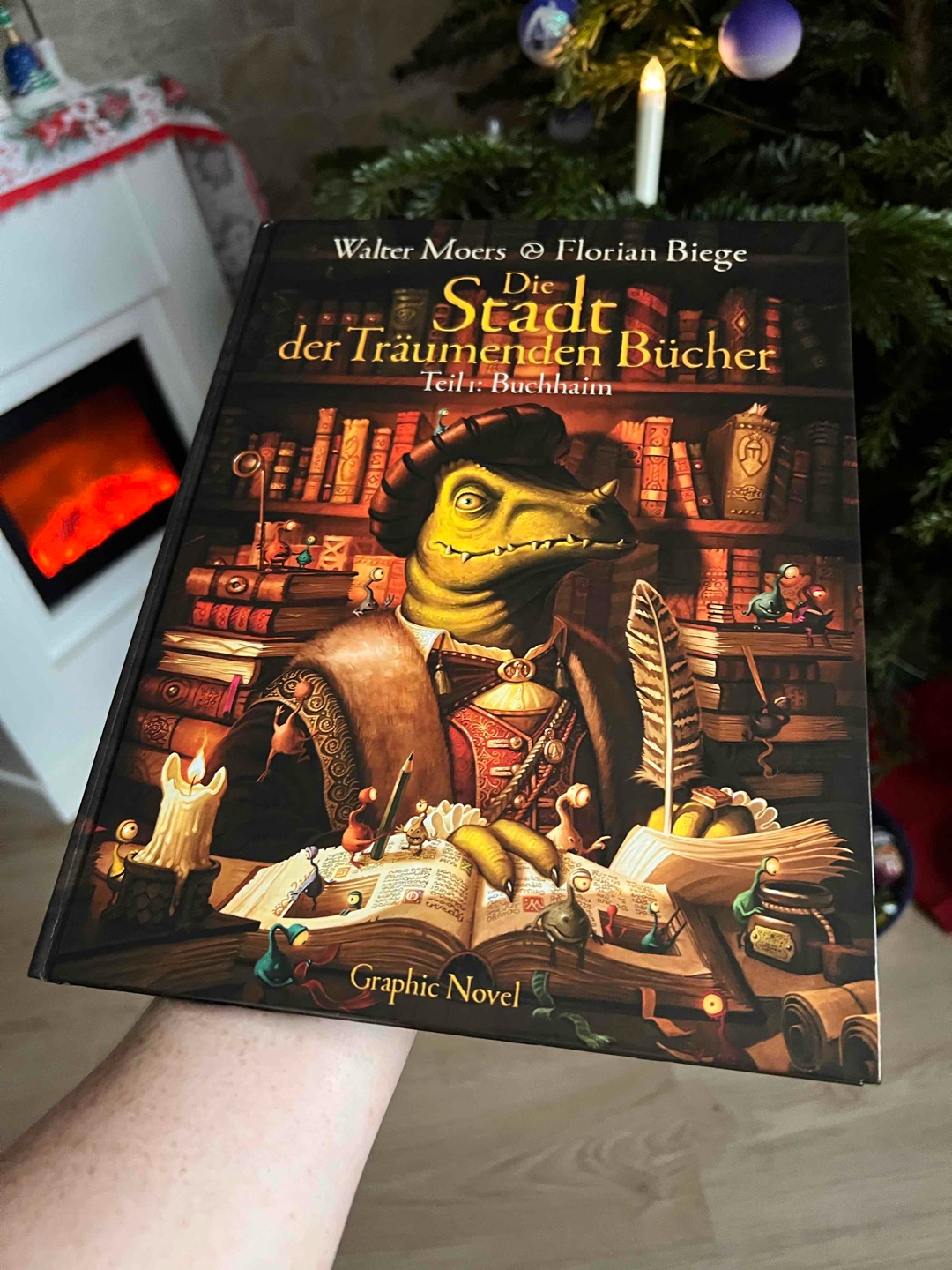 Unglaublich fantastische Geschichte mit atemberaubenden Illustrationen. Eine Geschichte für alle die Bücher und Fantasy lieben.
