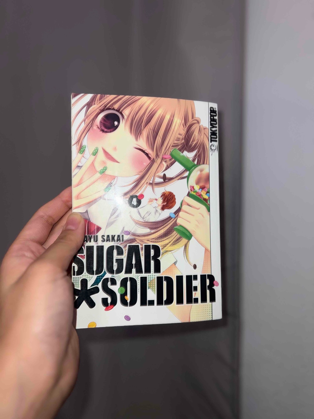 Bisher mein fav von dieser Reihe. Die Geschichte von Shun hat mich sehr gepackt! In diesem Band könnten ein paar trigger sein. Mommy Issues