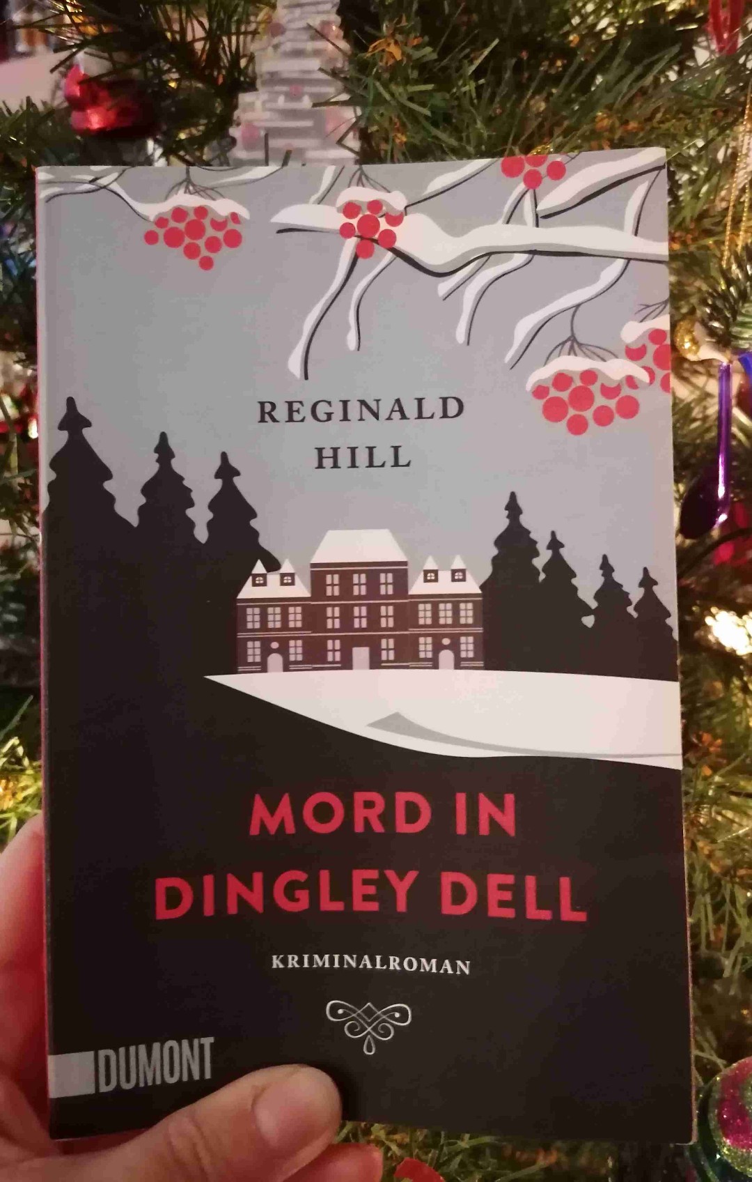 Ich hatte einen humorvollen Cozy Crime erwartet, bekam aber eine verwirrende Story mit viel zu vielen Protagonisten. Einzig Arabella und Boswell waren unterhaltsam. Schade.