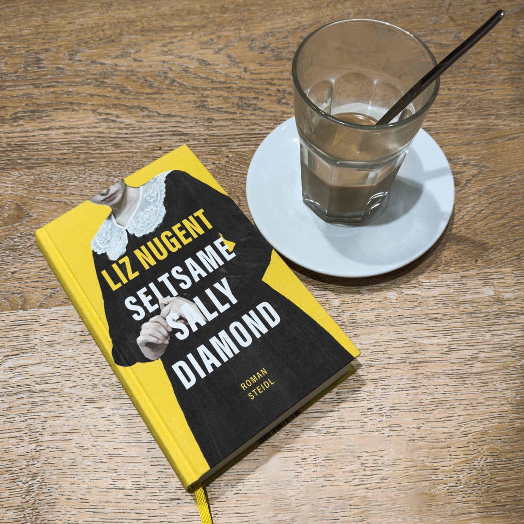 »Tatsächlich bist du einfach ein bisschen seltsam, mehr nicht. Du bist du. So einzigartig und eigen wie jeder andere Mensch auf dieser Erde.« (S.60)