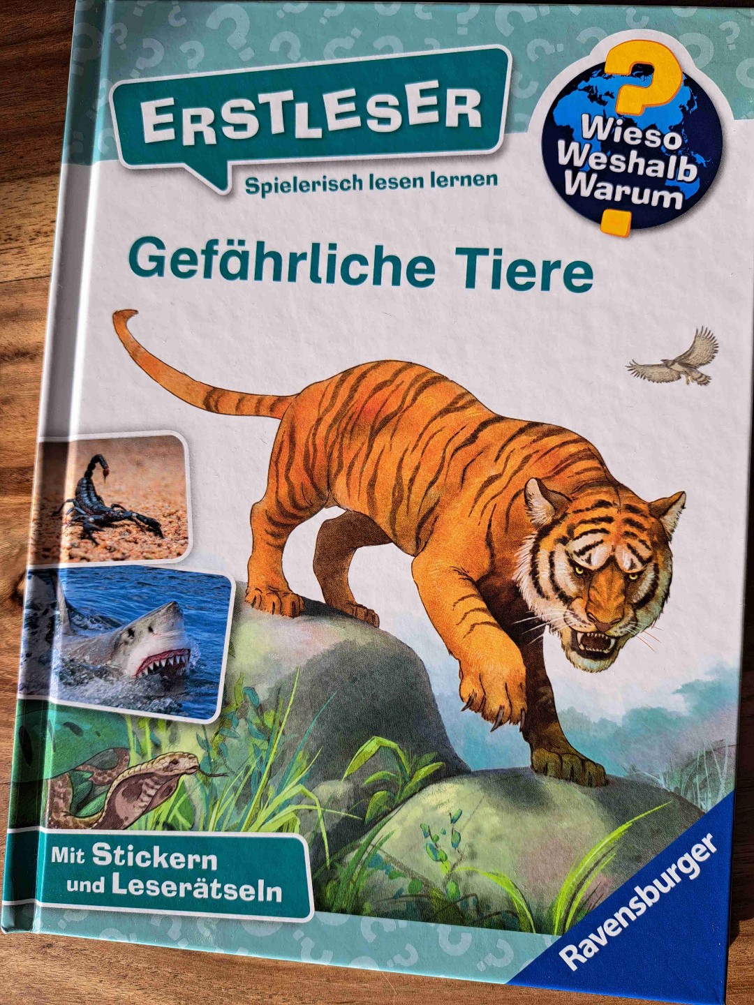 Spannendes Sachbuch über gefährliche Tiere für alle, die gerade lesen üben