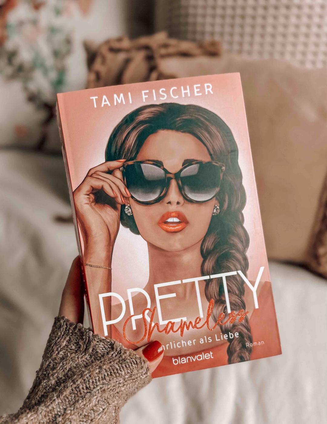 Pretty Shameless ist der krönende Abschluss der Manhattan-Elite Reihe. Und eins kann ich euch mit Sicherheit sagen: dieses Buch ist wirklich Eskalation pur…