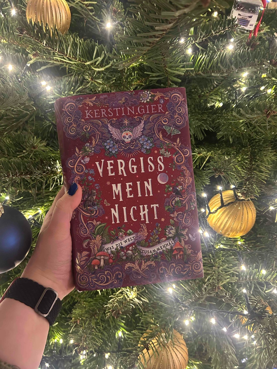 Zog sich mehr als die anderen Bücher,aber ein würdiger Abschluss der Reihe.