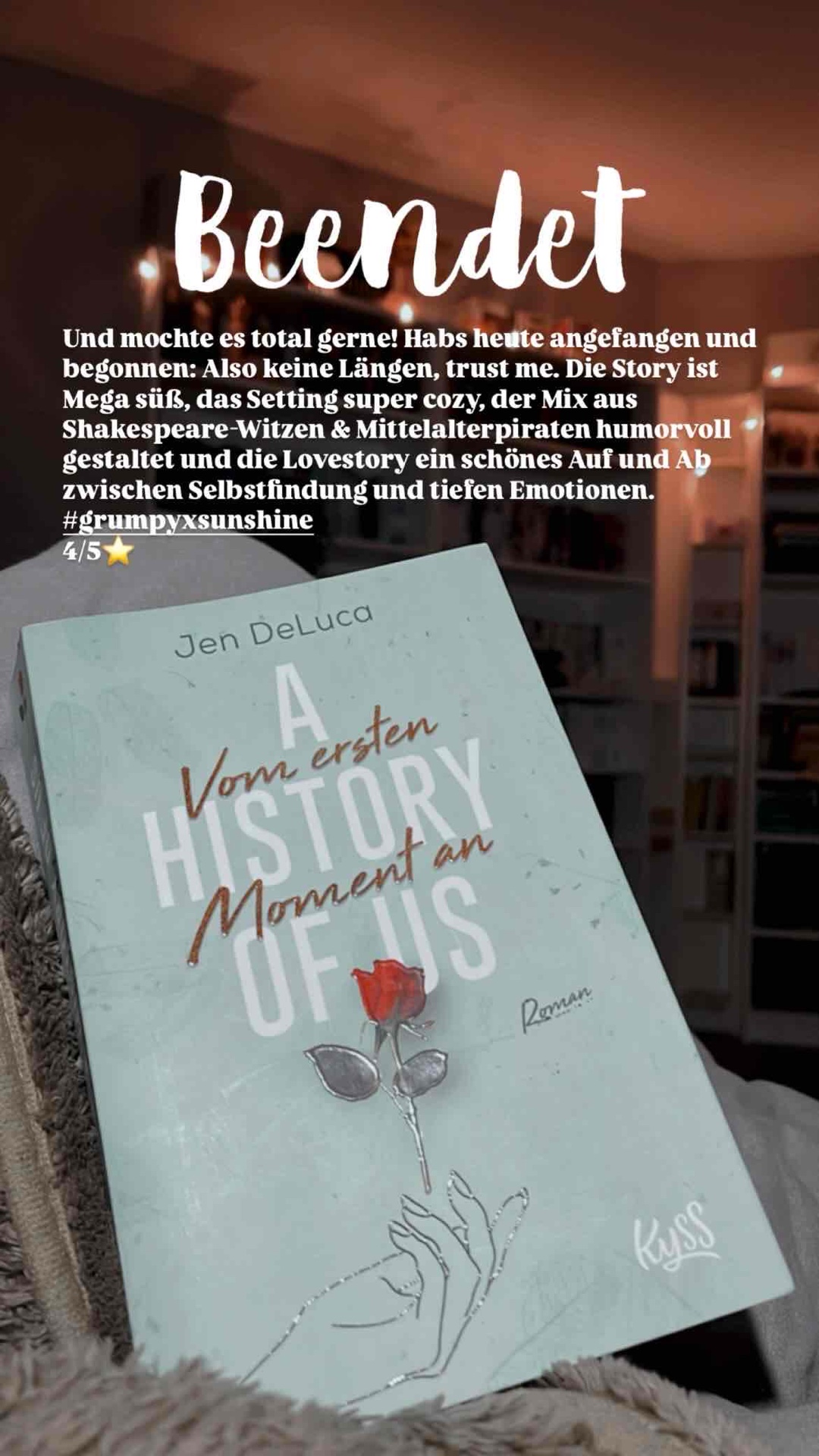 Mochte es total gerne! Habs heute angefangen und begonnen: Also keine Längen, trust me. Die Story ist Mega süß, das Setting super cozy, der Mix aus Shakespeare-Witzen & Mittelalterpiraten humorvoll gestaltet und die Lovestory ein schönes Auf und Ab zwischen Selbstfindung und tiefen Emotionen. #grumpyxsunshine 