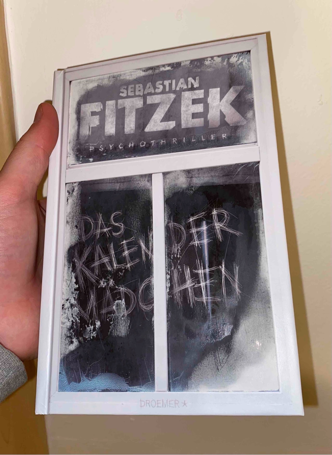Spannender Thriller, der gut in die Weihnachtszeit passt 🎄