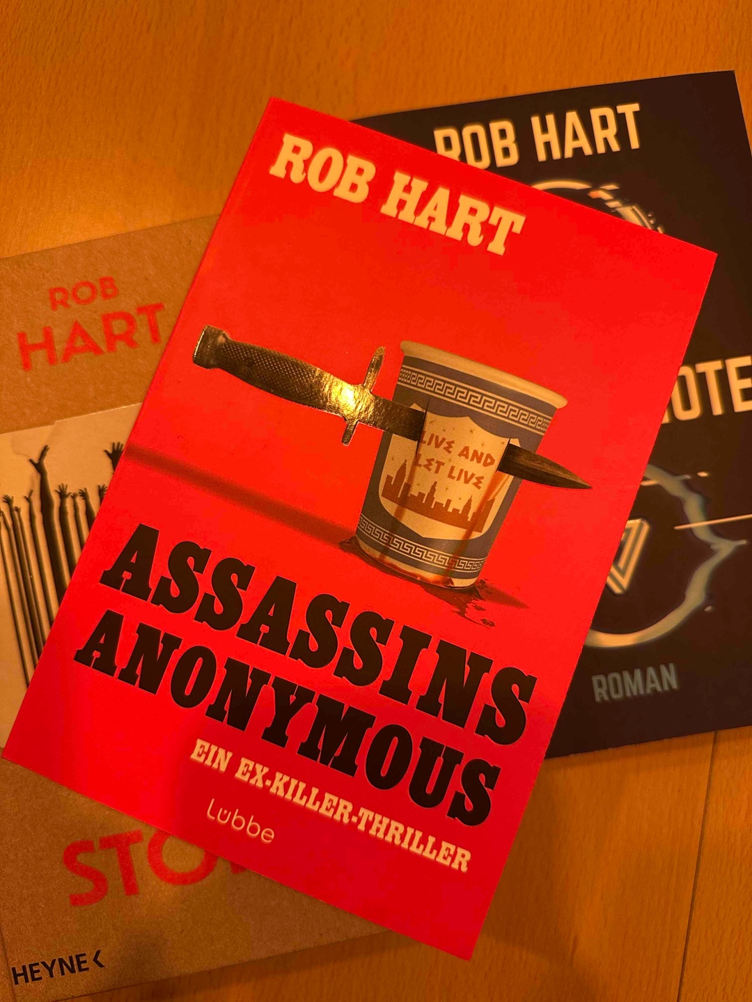 Kurzweiliger Thriller der in Rob Hart typischer Manier fesselt und den man nicht weglegen kann.