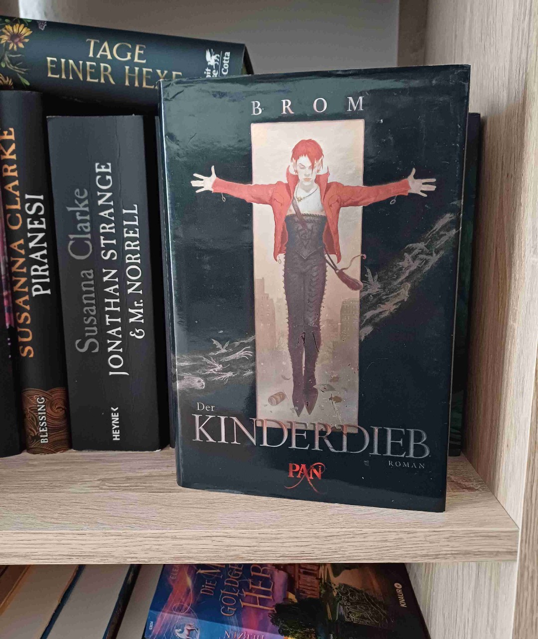 Düster. So mag ich meine Peter-Pan-Adaptionen.