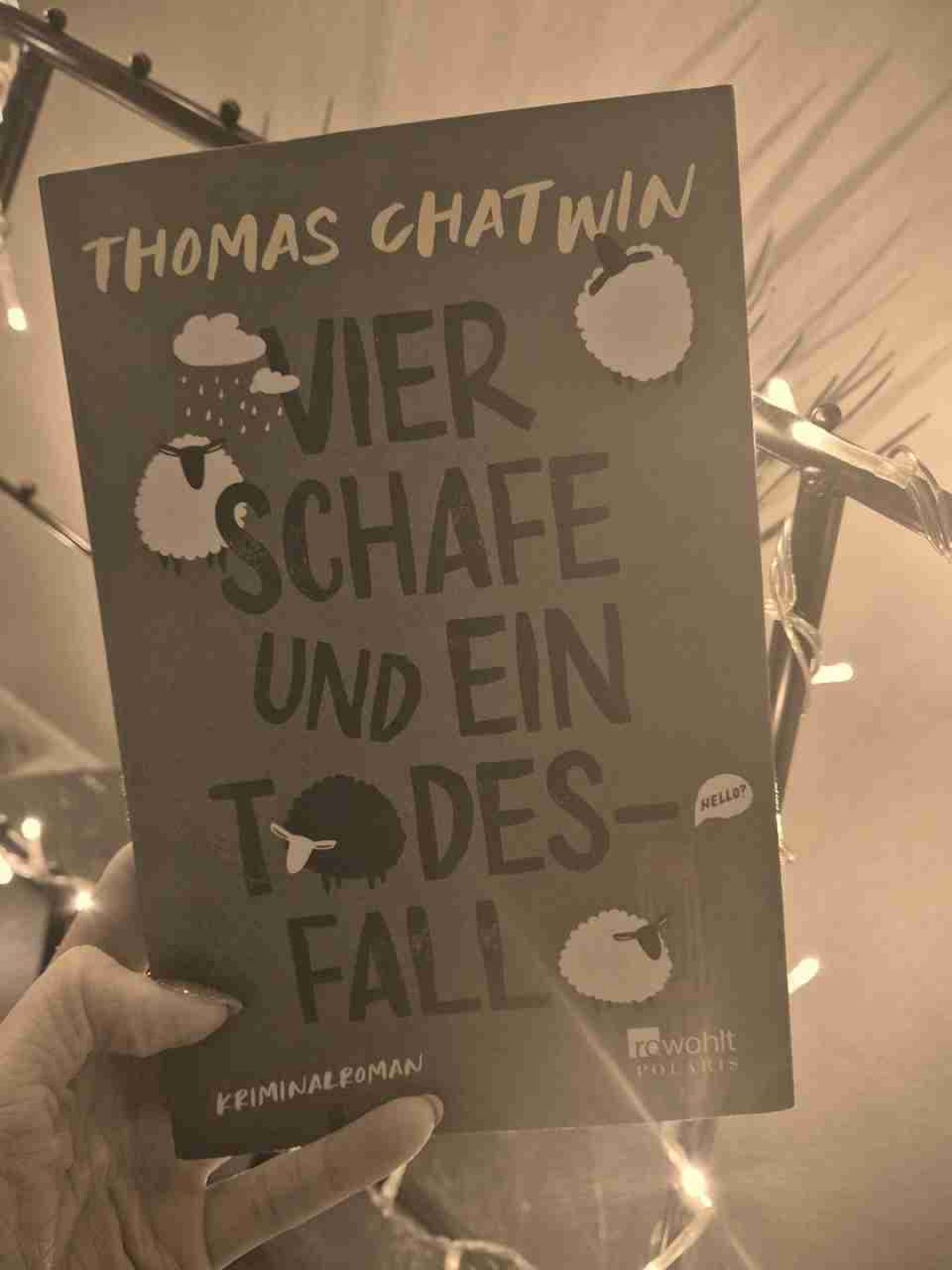 Amüsant zu lesen, ganz guter Krimi mit einigen Wendungen. Für mich jetzt kein Highlight.