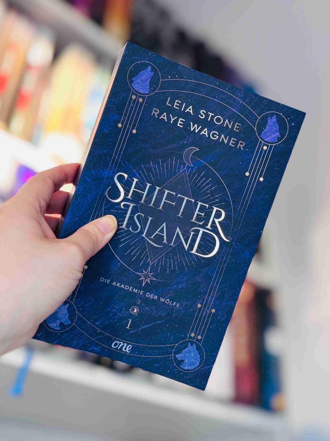 Magie, Spannung und verbotene Liebe – Ein fesselnder Auftakt zur Shifter Island-Reihe
