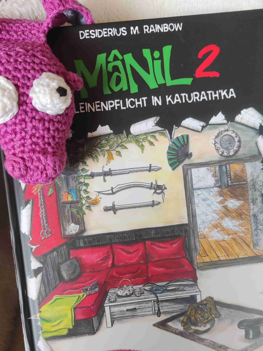 Komplexe und skurrile Contemporary-Fantasy, fantastischen Charakteren, witzig und unkonventionell