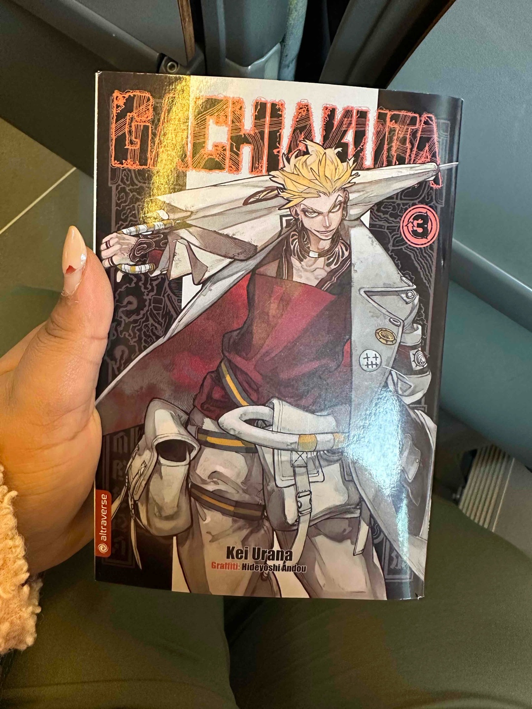 Eine 10/10 wirklich mega der gute manga spannung aber auch lustig 🫶🏽 liebe es