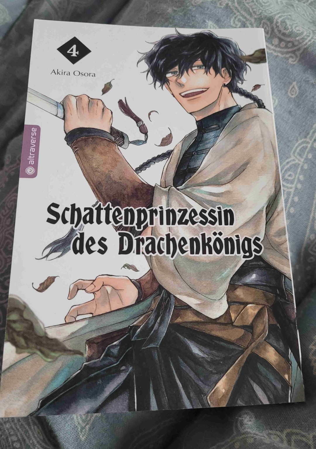 Interessanter Band. Man merkt das es zum Ende zu geht.