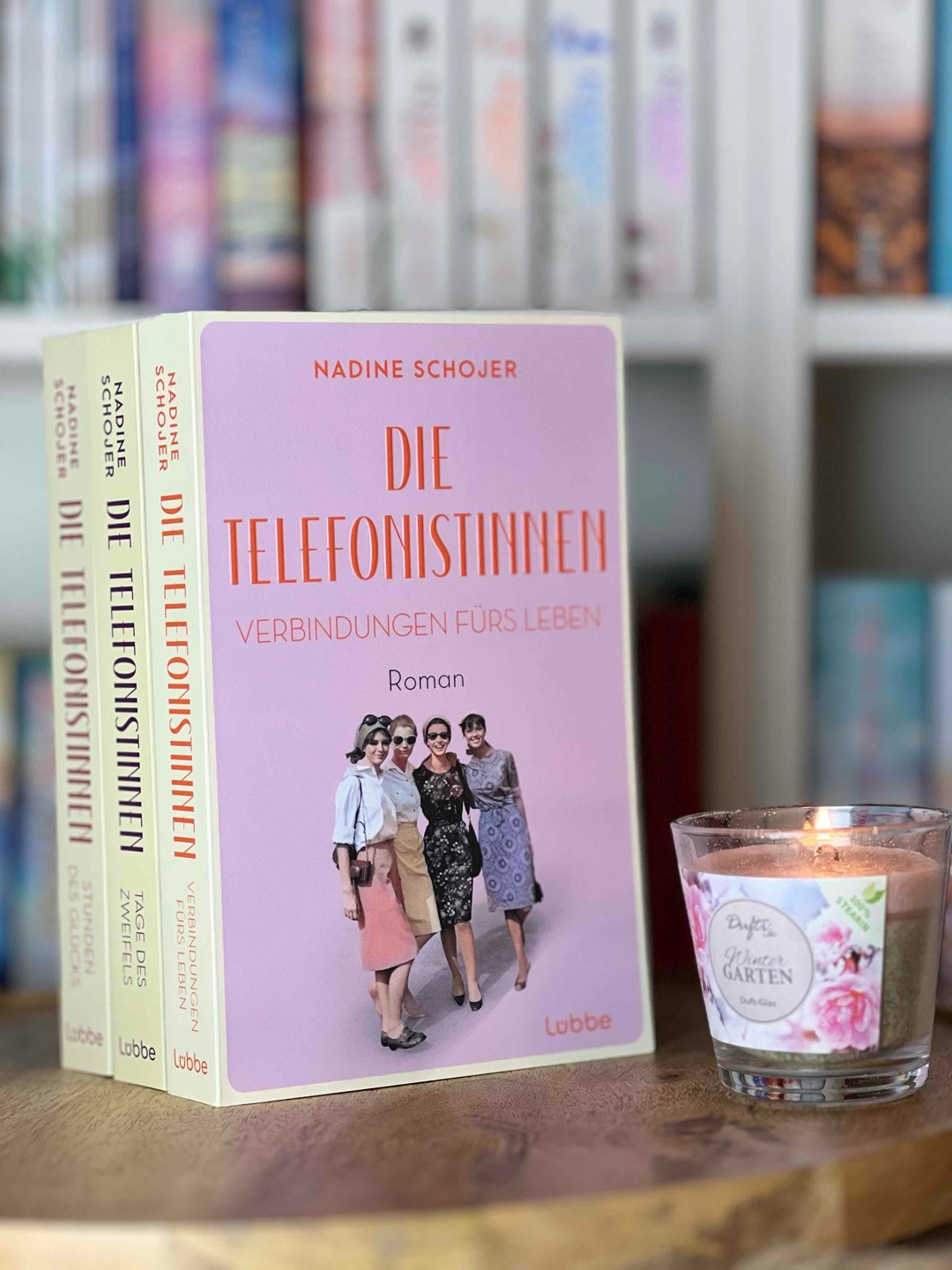 Ein gelungenes Finale der Trilogie von „Die Telefonistinnen“.
Eine emotionale Reise in der es um Freundschaft und Zusammenhalt geht.