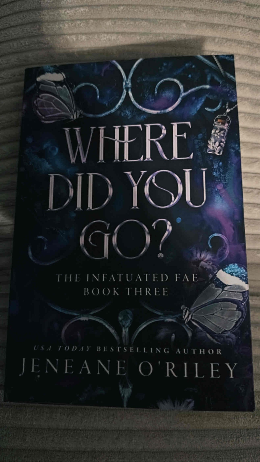 "Maybe I watt to be everything to you...your hero and your villain." - M.Mendax
One of the best and most underrated series i have read. And will continue to recommend to all my dark romantasy ladies.