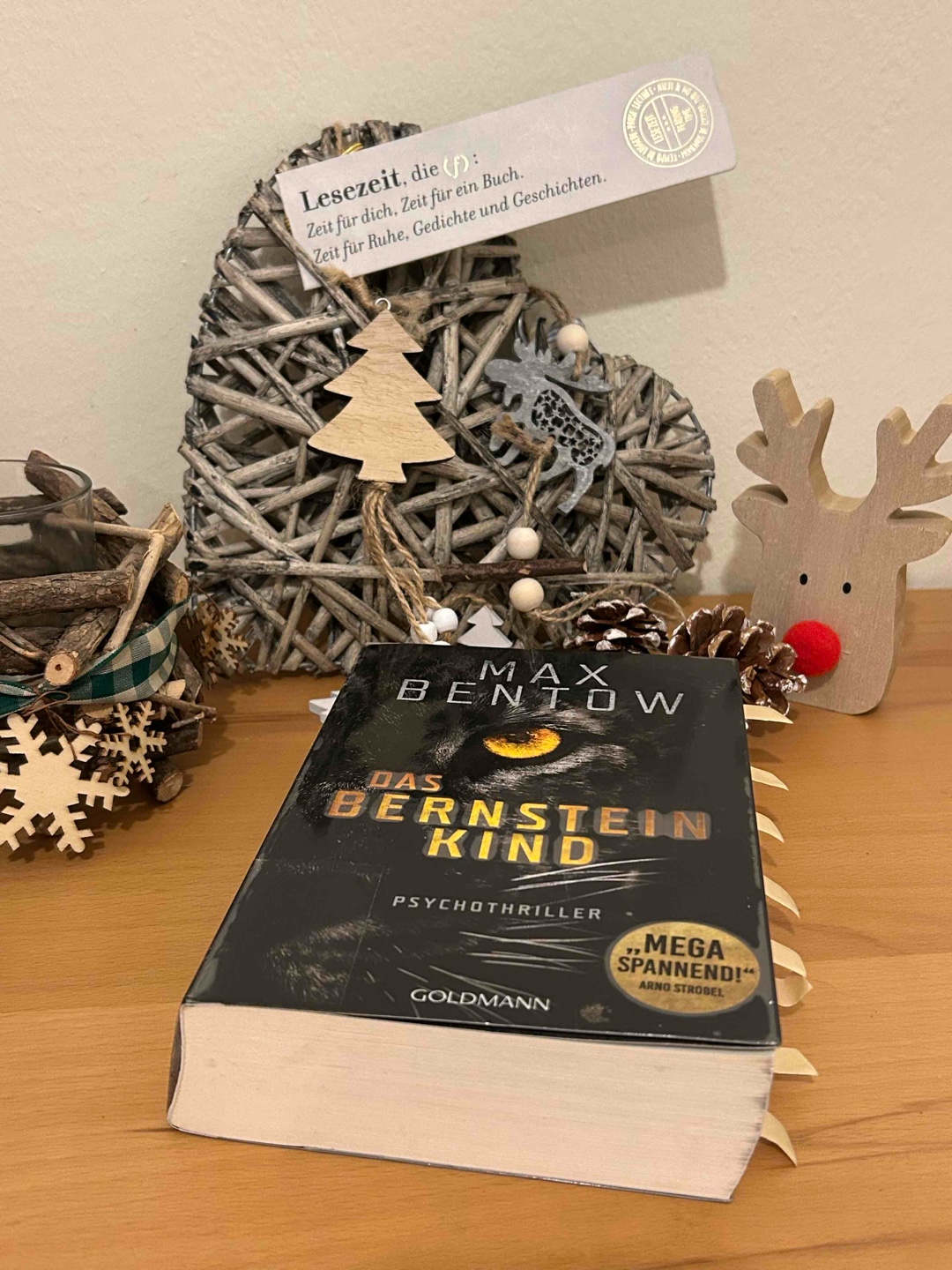𝑵𝒊𝒍𝒔 𝑻𝒓𝒐𝒋𝒂𝒏 𝒆𝒓𝒎𝒊𝒕𝒕𝒆𝒍𝒕 𝒊𝒏 𝒔𝒆𝒊𝒏𝒆𝒎 𝟏𝟎. 𝑭𝒂𝒍𝒍
wieder ein toller Thriller aus der Nils Trojan Reihe von @maxbentow 🖤