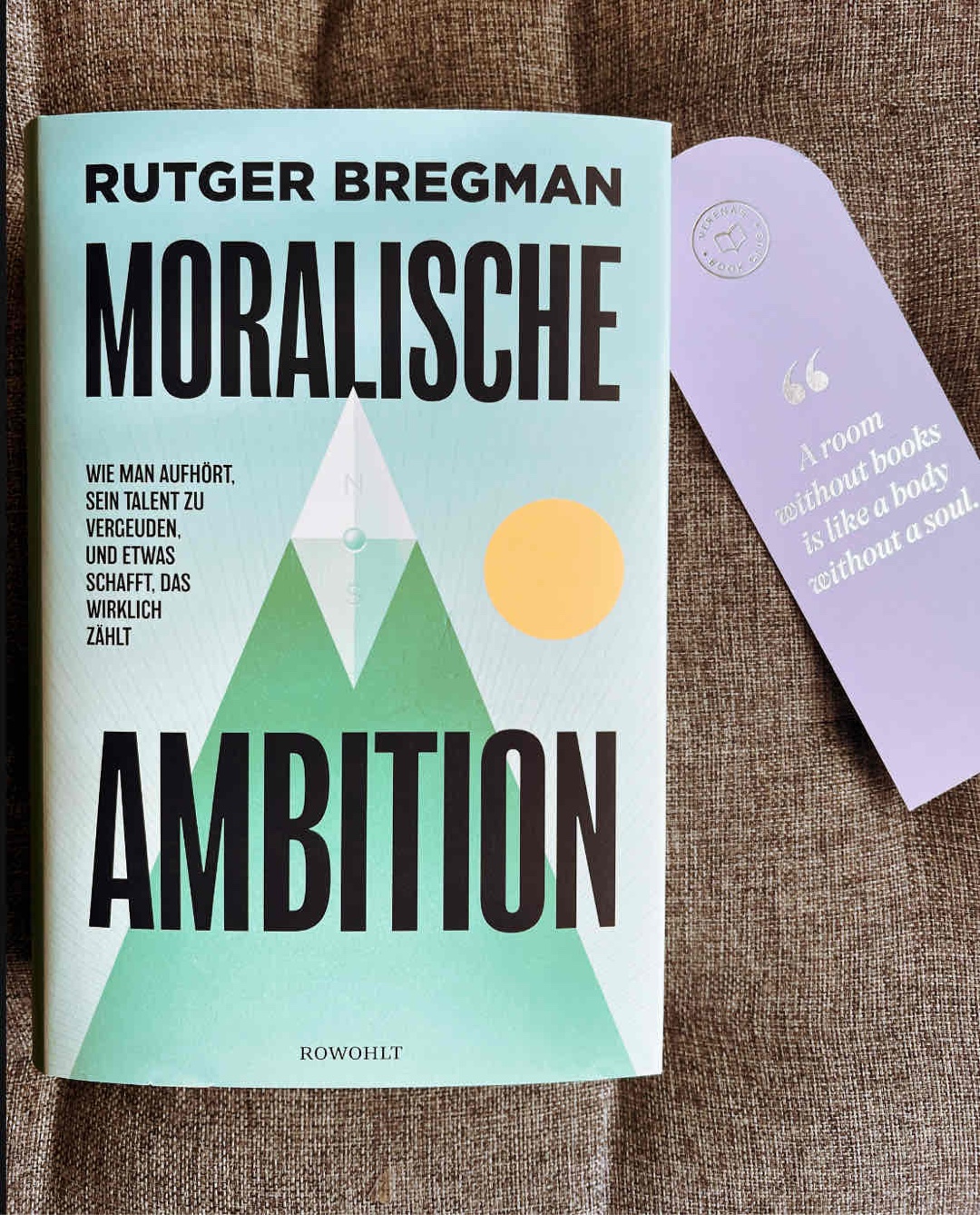 Das Buch macht was mit einem …. sehr empfehlenswert für jeden. Ich liebe Bücher, welche das eigene Mindset verändern.