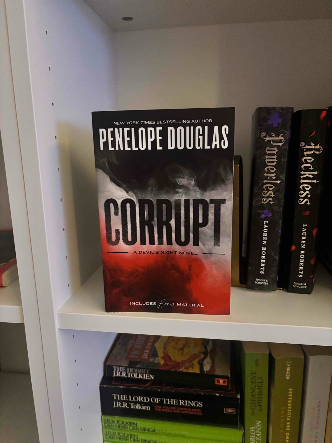 Mein erstes Buch von Penelope Douglas und ich fand es okay. Weder besonders brillant noch besonders mies.