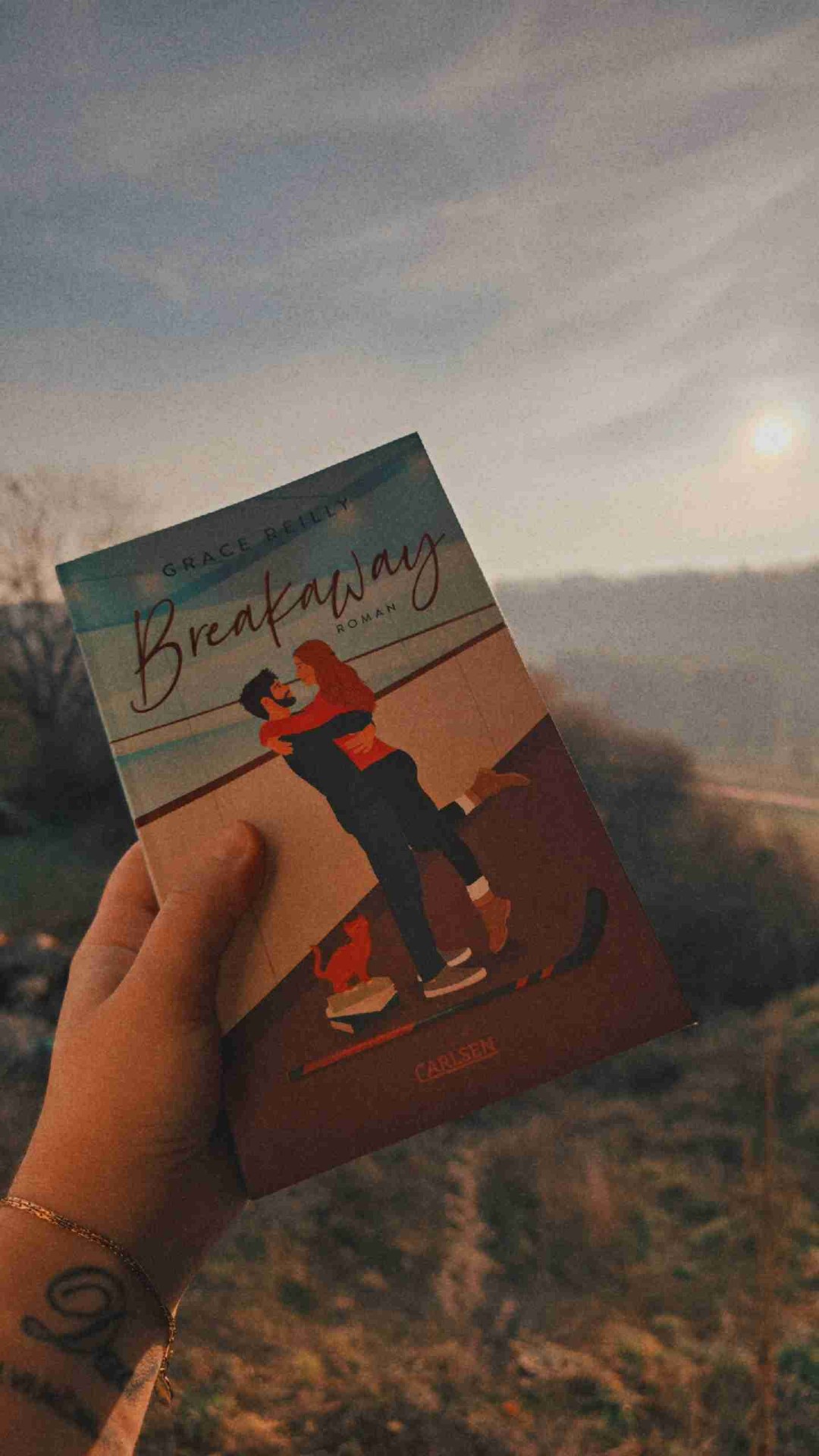 🏒⛸️🐈📖⚔️🐺♥️