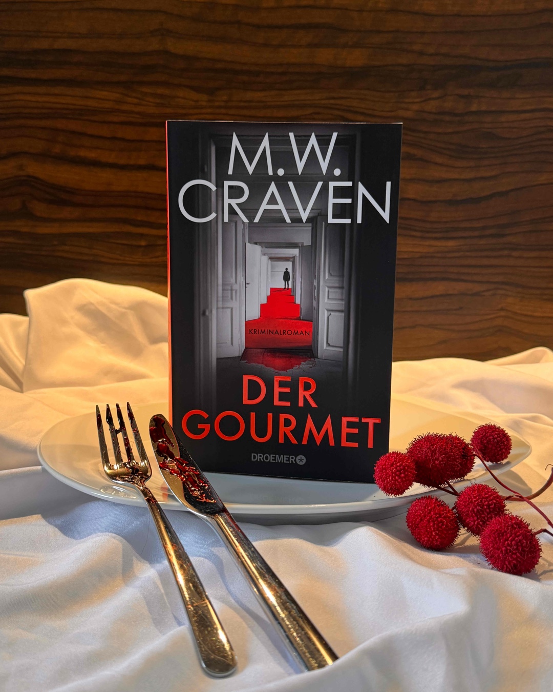 Spannung pur mit genialer Story, starken Charakteren und einem Ende, das mich völlig überrascht hat! Genial ‼️
