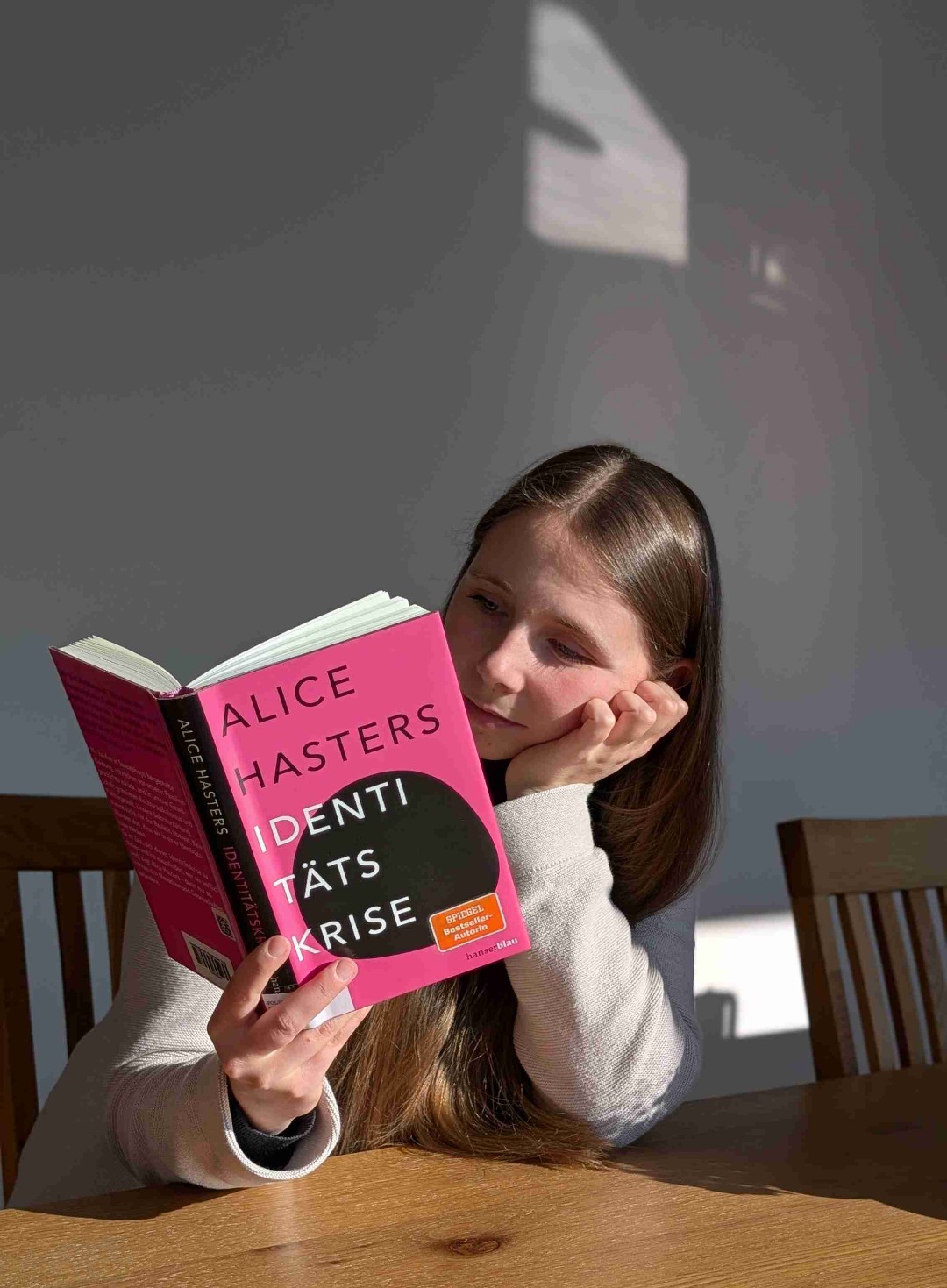 So klug und gut, habe ich richtig gerne gelesen und denke immernoch darüber nach!