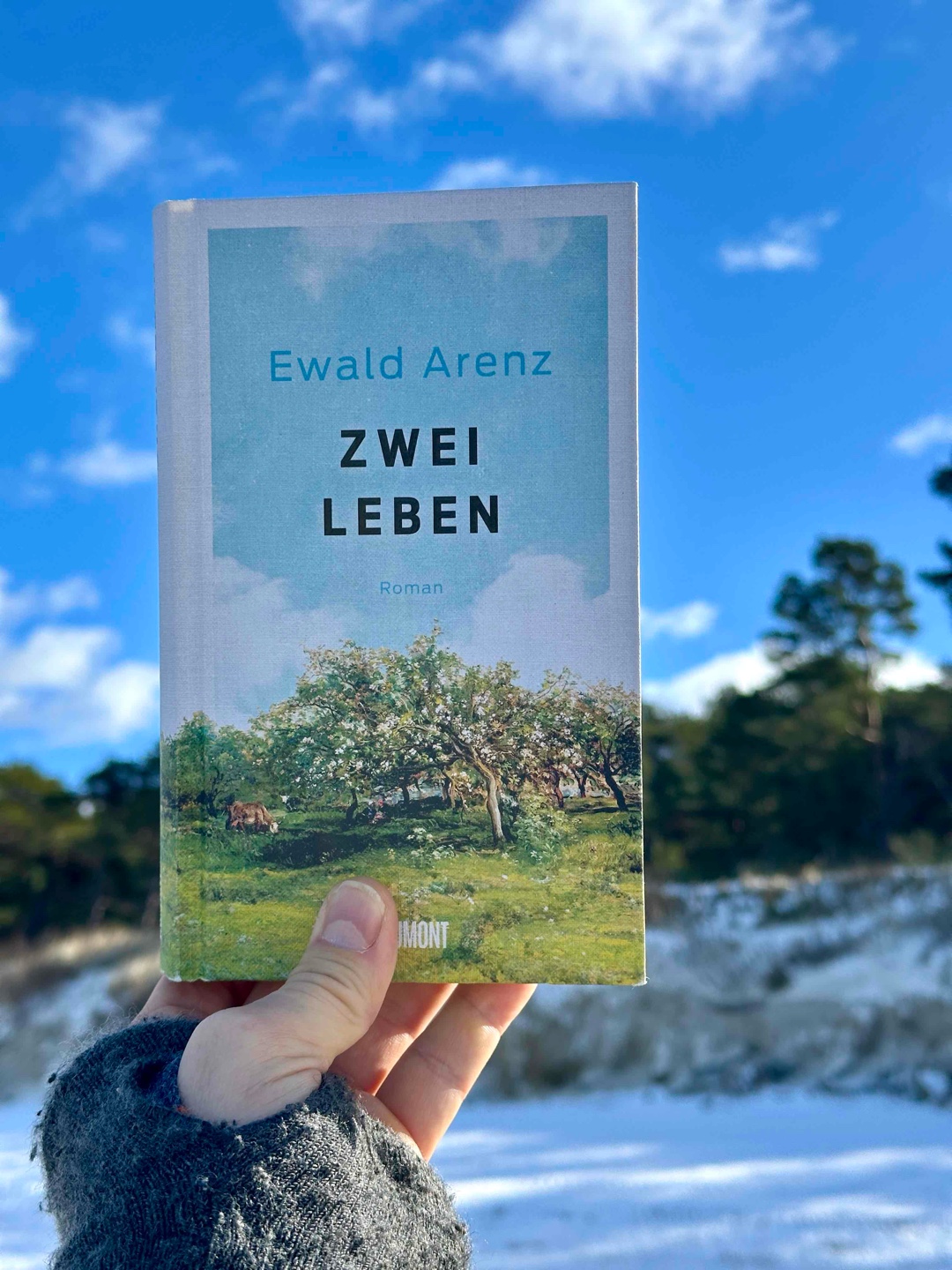 🚜🏘️🐄 < 🎭 > 👗 🏙️👨🏻
Geniale Titelwahl von Ewald Arenz