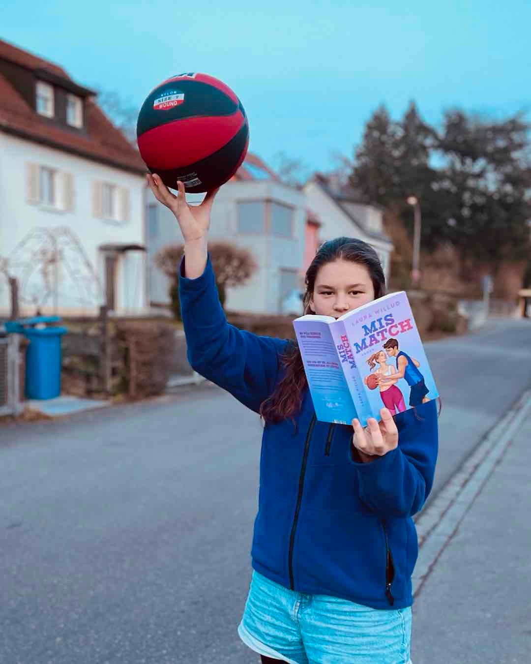 „Eine unglaublich gute Sports Romance mit den tollsten Protagonisten überhaupt und einer großen Portion Liebe.“