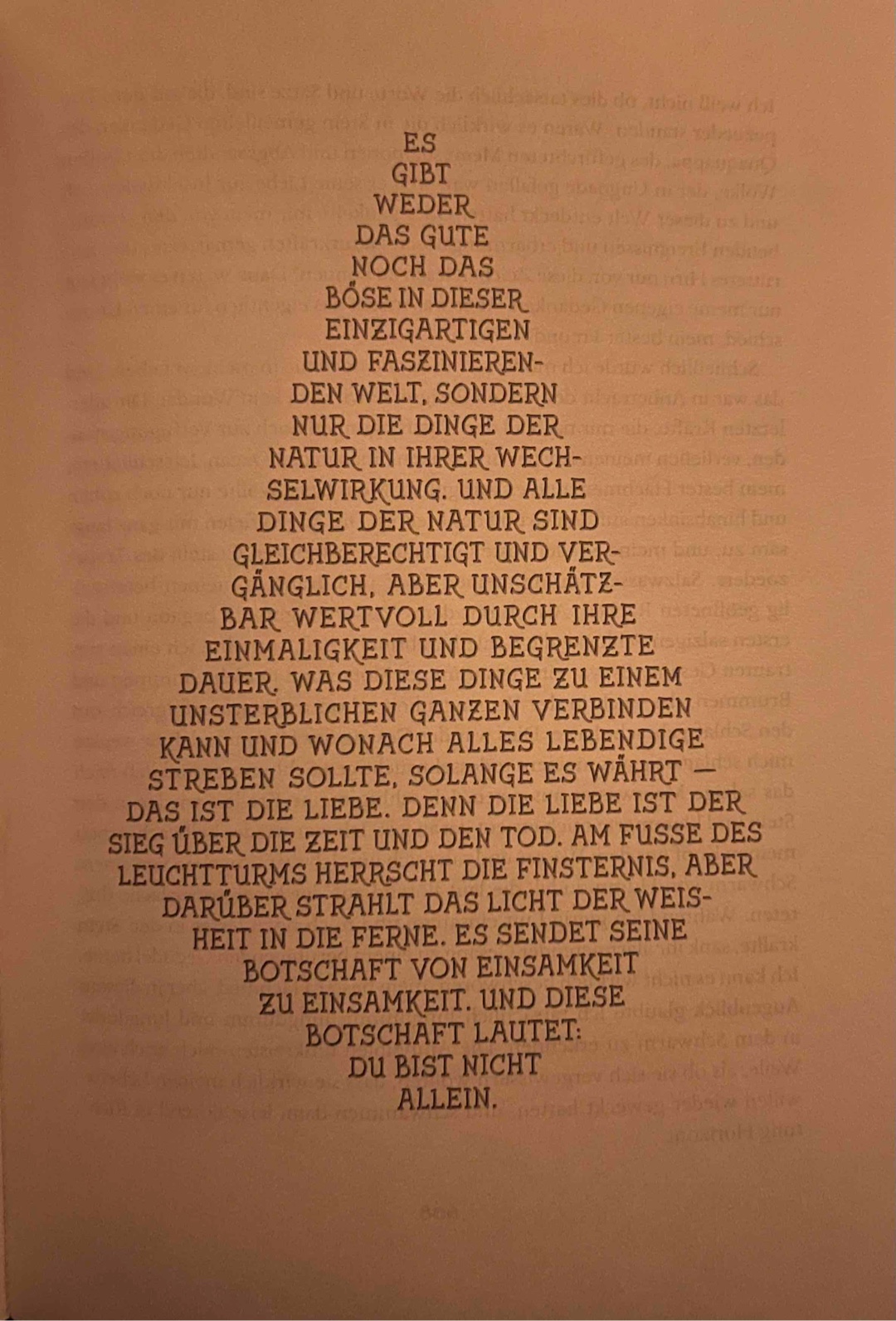 Ein weiterer toller und fantasievoller Roman von einem fantastischen Autor, diesmal in Briefform. Natürlich wie immer gespickt mit tollen Skizzen, lustigen Charakteren und einer spannenden Geschichte! Die, auch aktuell, wichtigste Botschaft: Du bist nicht allein! (Siehe Bild: S. 607)