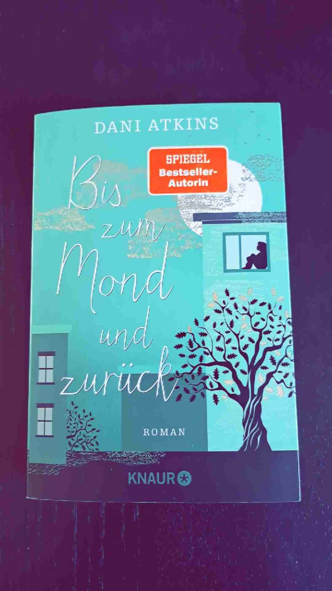 Ganz viele Emotionen 🥺🥹😍🥰

Für mich war's eine Achterbahn der Gefühle😭
Es geht um das Thema Unfall, Tod, Freundschaften Trauerbewältigung, Transplantation, Organspender/Empfänger 🥹

Manche Dinge haben manchmal doch einen tieferen Sinn 🥺........................den Satz wird man verstehen wenn man das Buch gelesen hat 😭